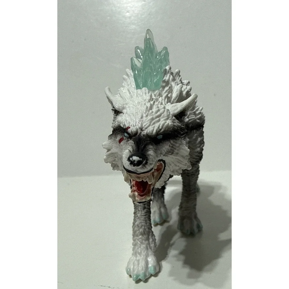 Schleich Eldrador Creatures ICE SNOW WOLF Toy Figure Mythical Fantasy D-73527